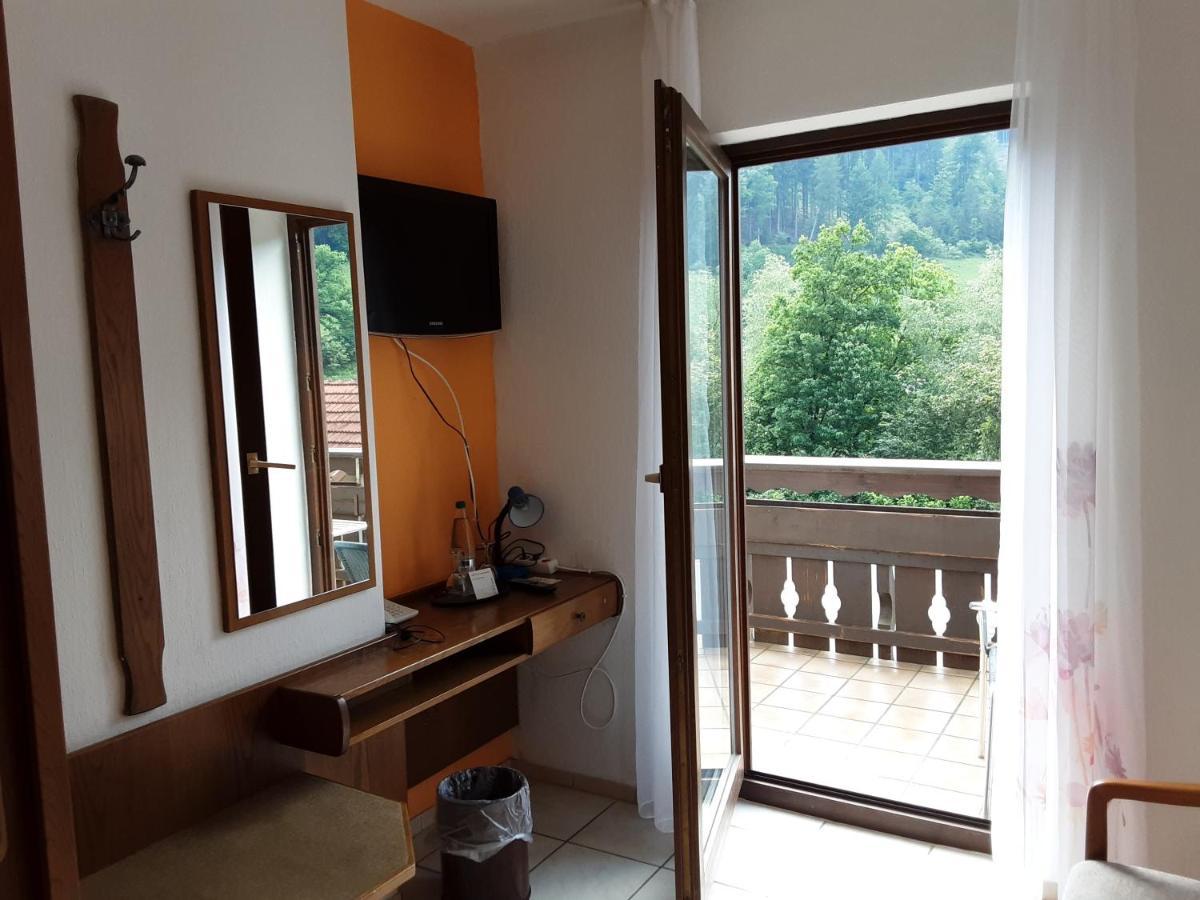 Hotel Gasthof Zur Krone Oberzent Exterior photo